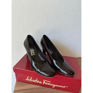 Ferragamo Guam Espresso Patent Leather Pumps Size 7B Heels w/ Box